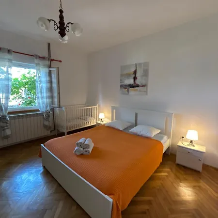 Mornar Poljica (Trogir)