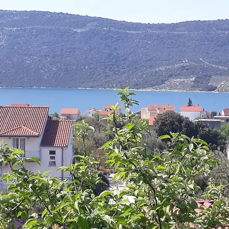 Mornar * Poljica (Trogir)